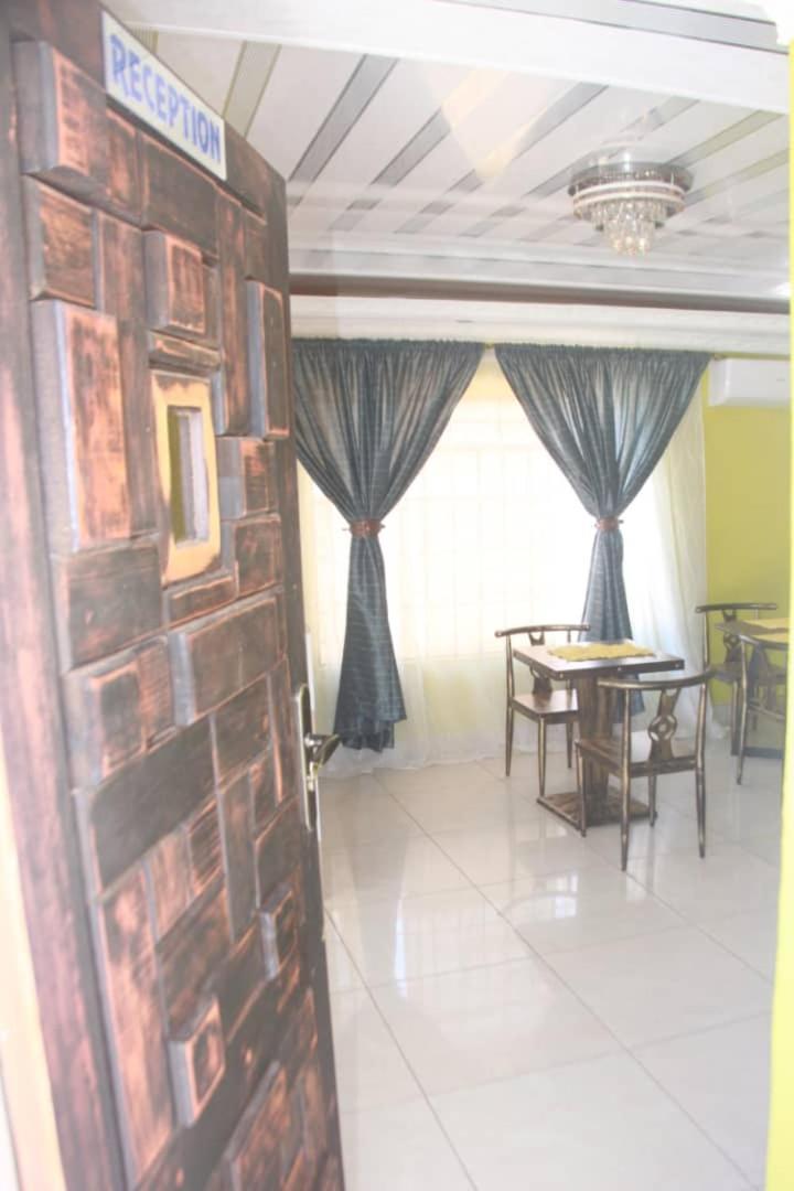 Mathlyn Guesthouse Gaborone Zewnętrze zdjęcie