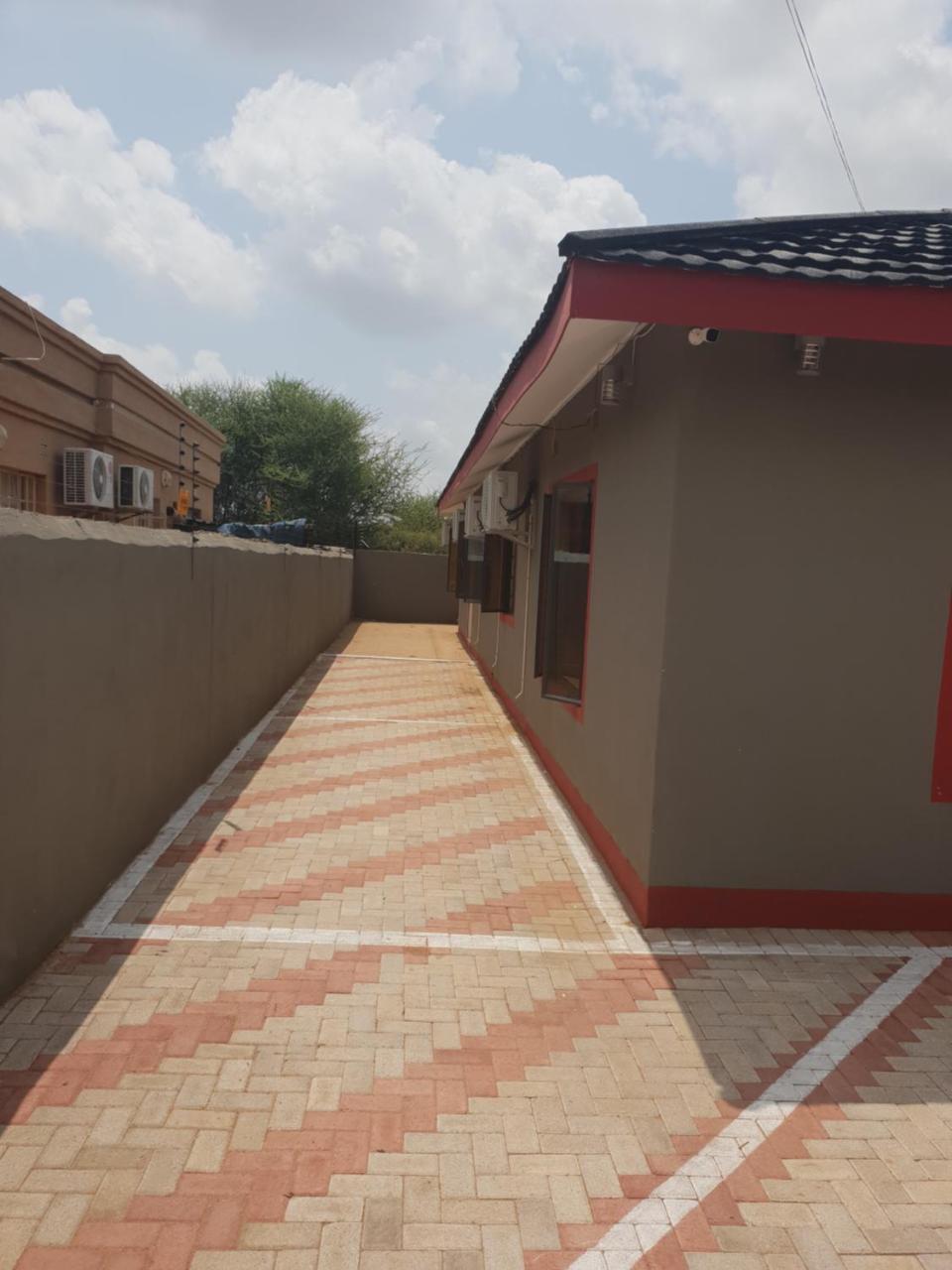 Mathlyn Guesthouse Gaborone Zewnętrze zdjęcie