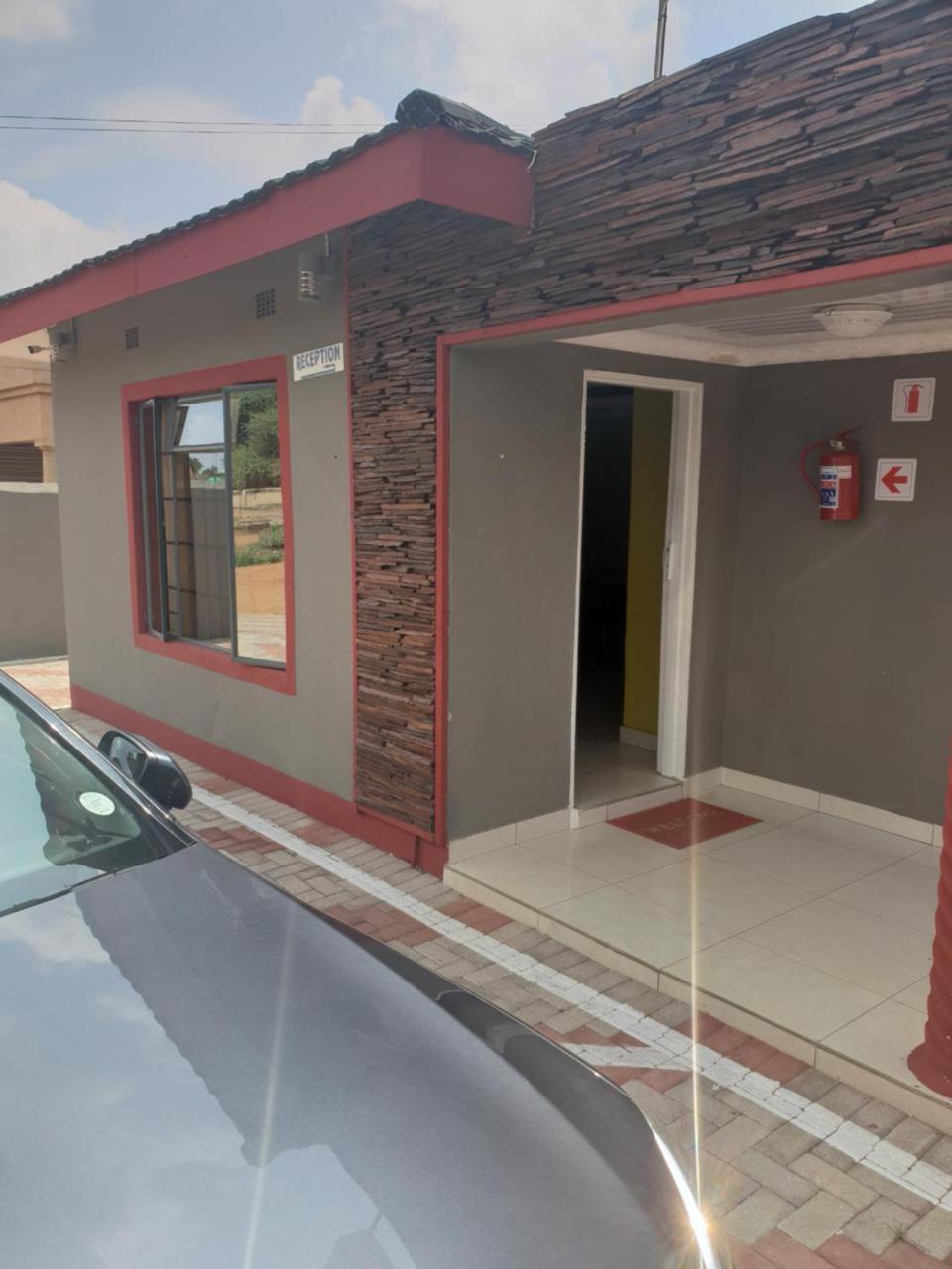 Mathlyn Guesthouse Gaborone Zewnętrze zdjęcie